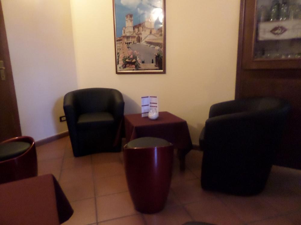 Hotel San Giacomo Assisi Luaran gambar
